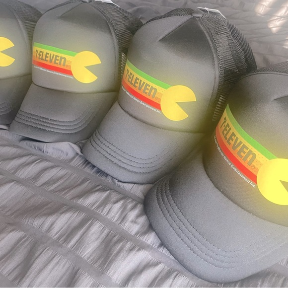 Limited Edition 7/11 Pac-Man ball 🧢 🔥🕹️🟡 - Picture 4 of 4